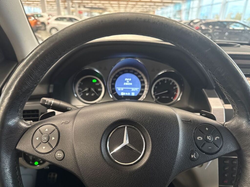 Mercedes-Benz GLK 2008 Musta