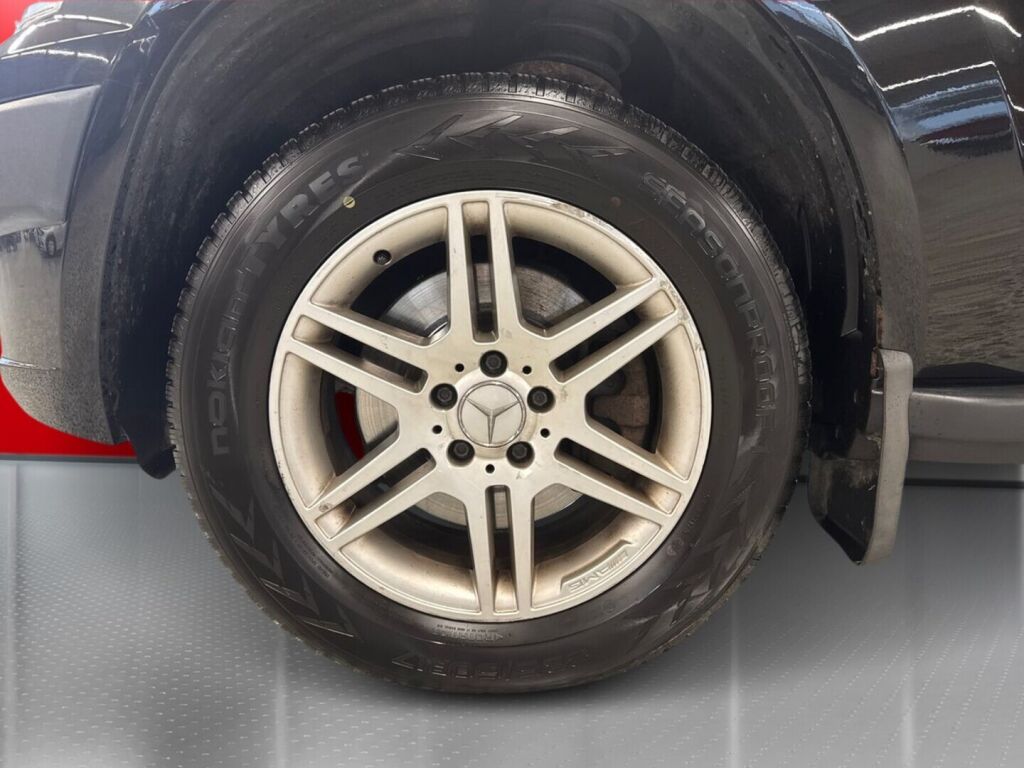 Mercedes-Benz GLK 2008 Musta
