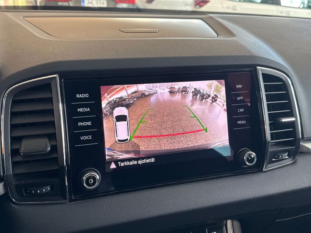 Skoda Karoq 2019 Punainen