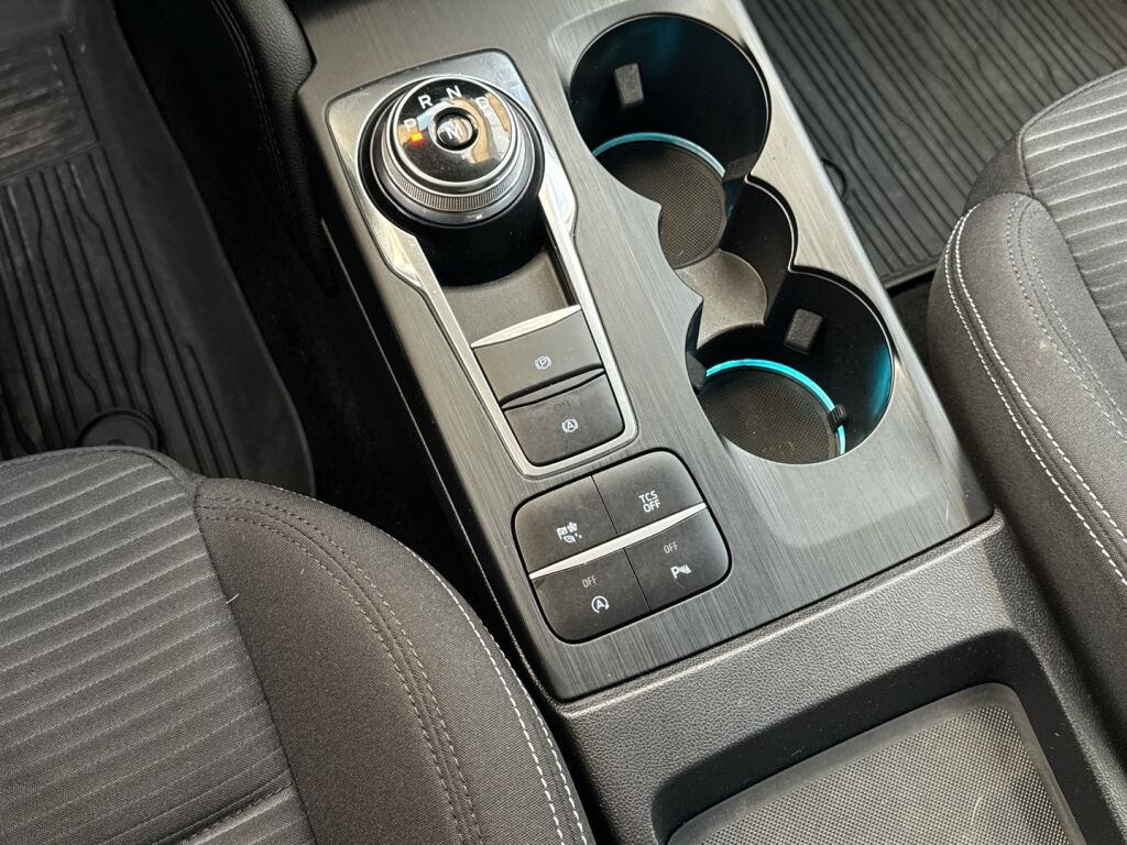 Ford Focus 2019 Valkoinen