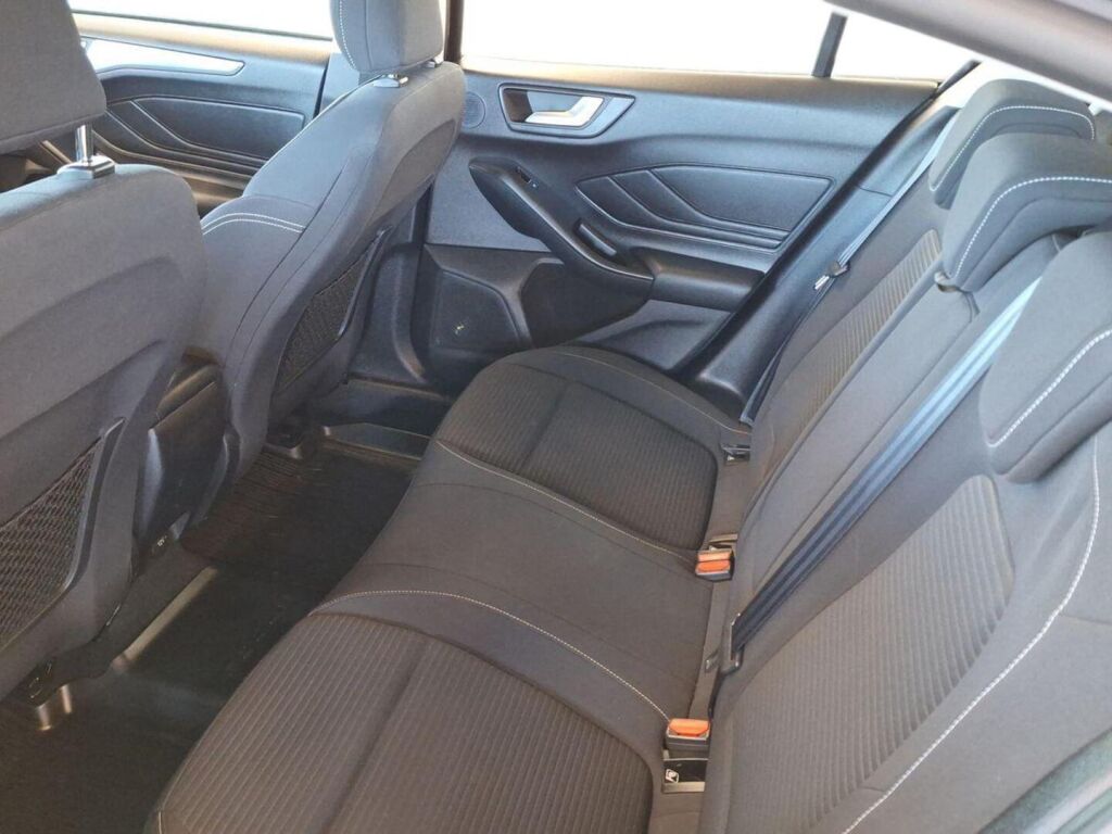 Ford Focus 2019 Musta