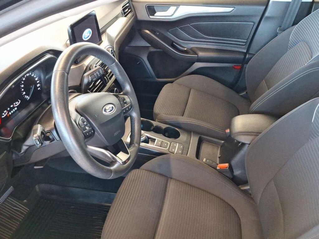 Ford Focus 2019 Musta