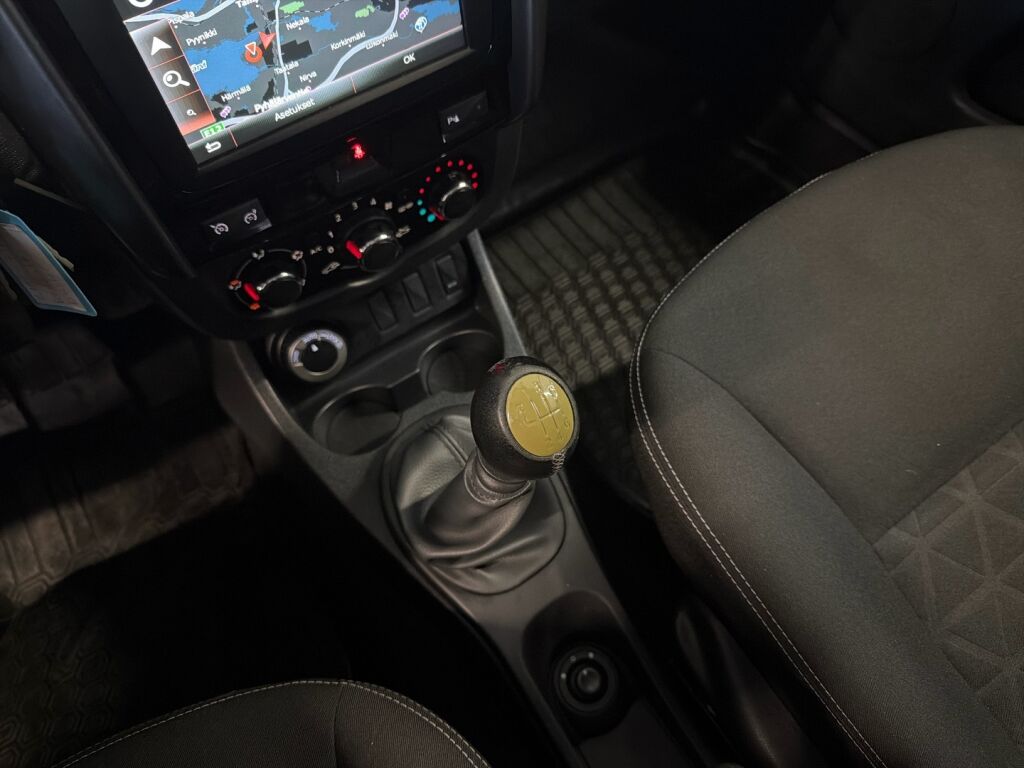 Renault Duster 2017 Vihreä