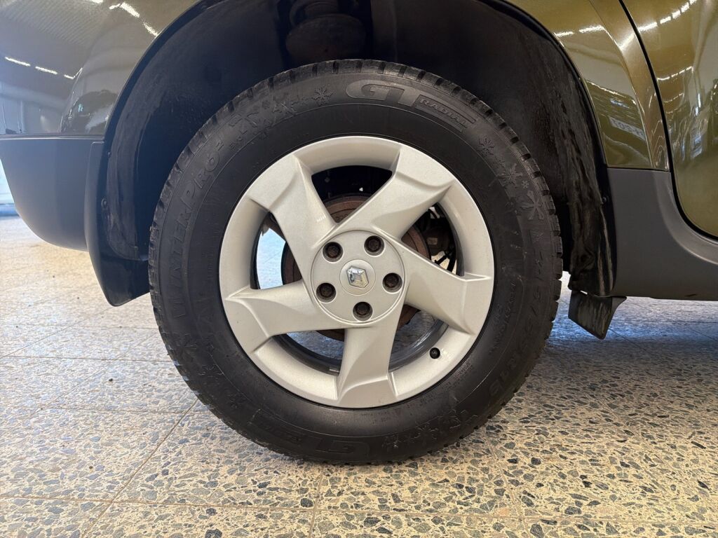 Renault Duster 2017 Vihreä