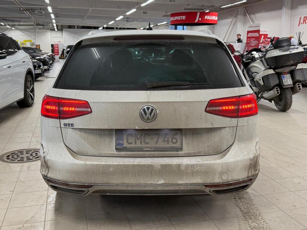 Volkswagen Passat 2016 Valkoinen