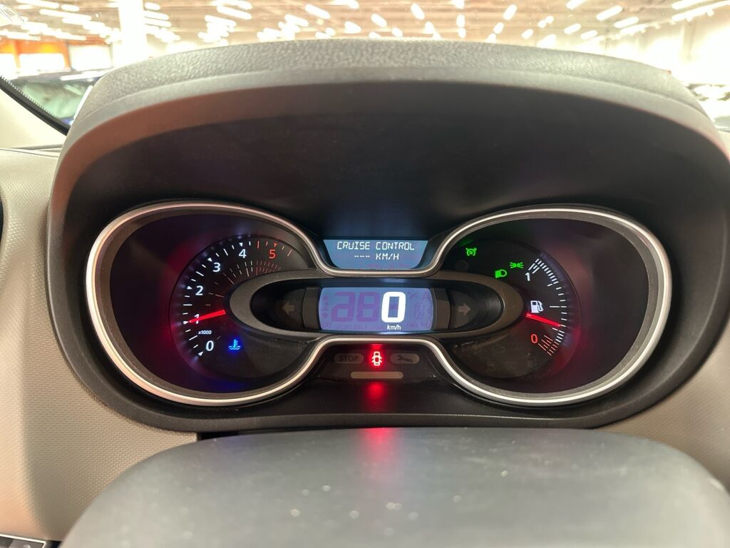 Nissan NV300 2019 Valkoinen