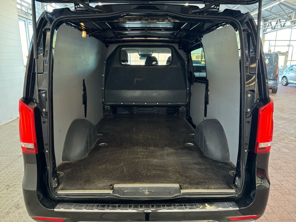 Mercedes-Benz Vito 2019 Musta