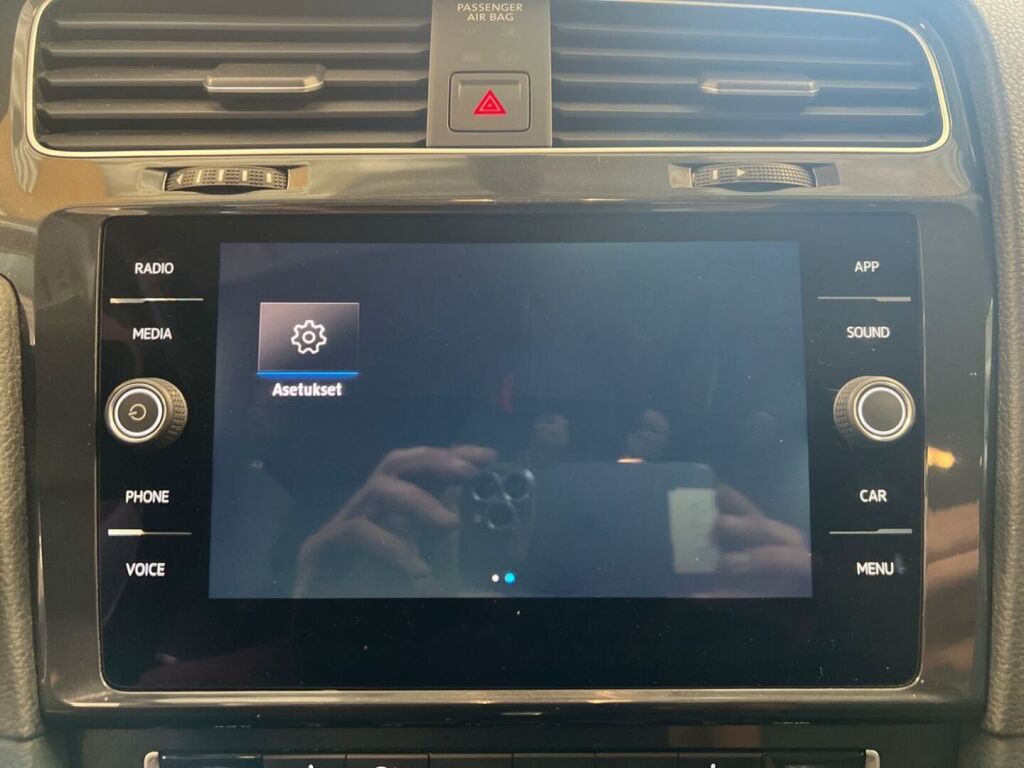 Volkswagen Golf 2019 Harmaa