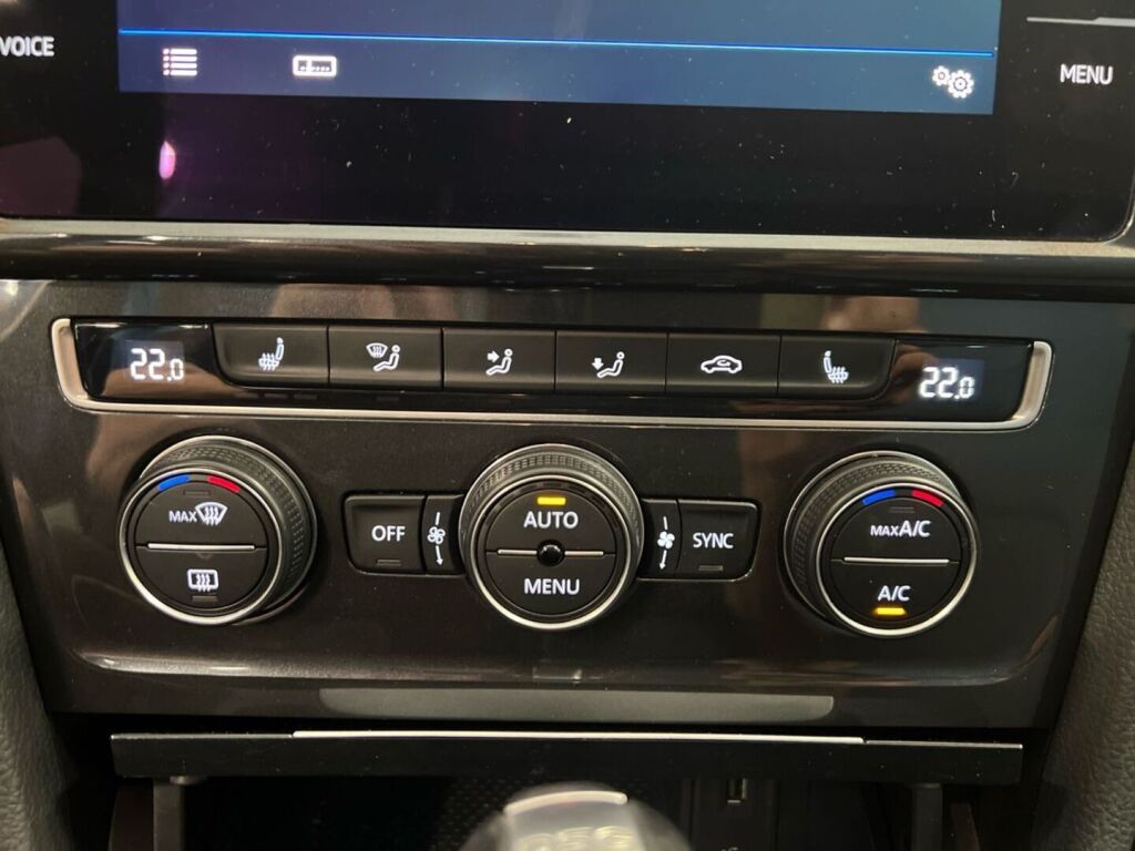 Volkswagen Golf 2019 Harmaa