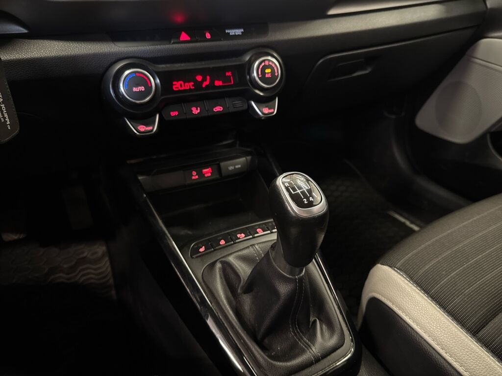 Kia Stonic 2019 Valkoinen