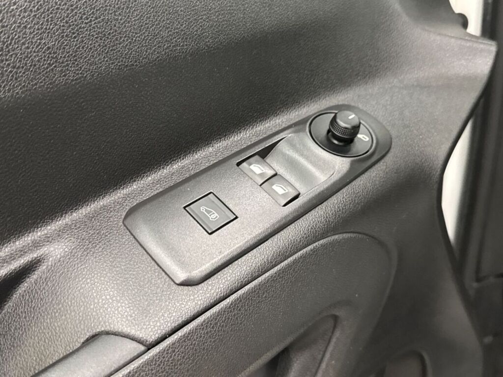 Opel Combo 2020 Valkoinen
