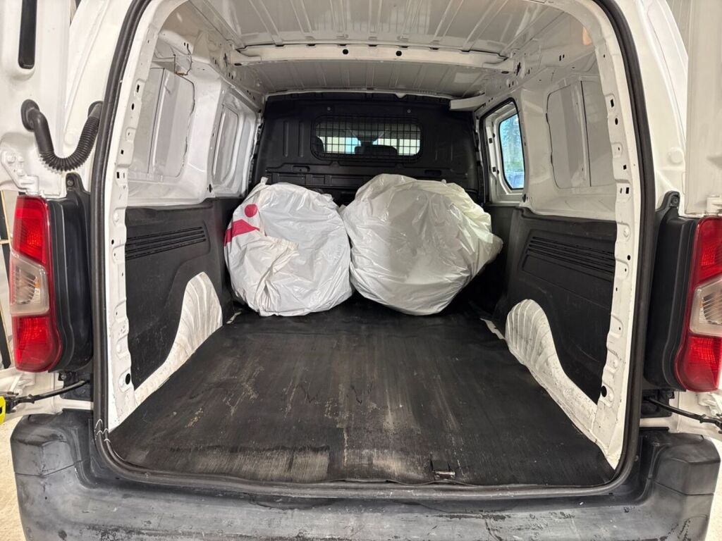 Opel Combo 2020 Valkoinen
