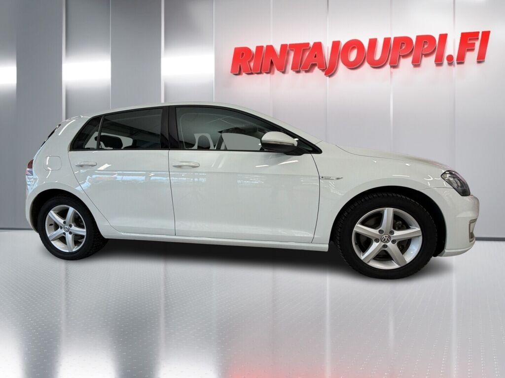 Volkswagen Golf 2015 Valkoinen