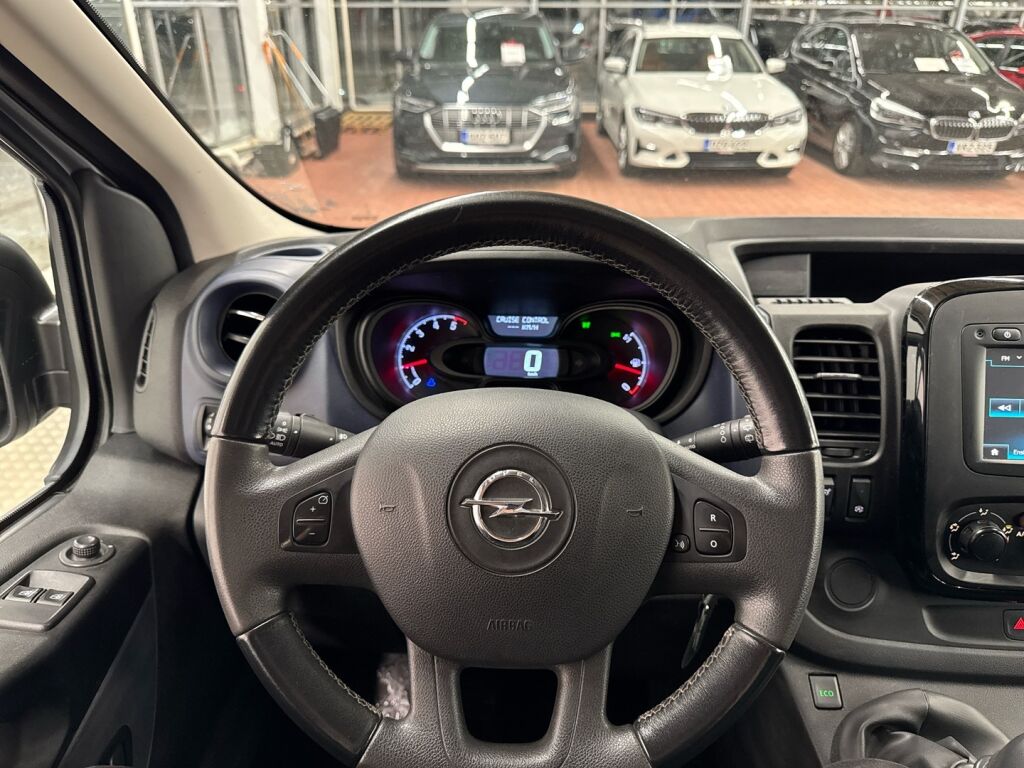Opel Vivaro 2019 Harmaa