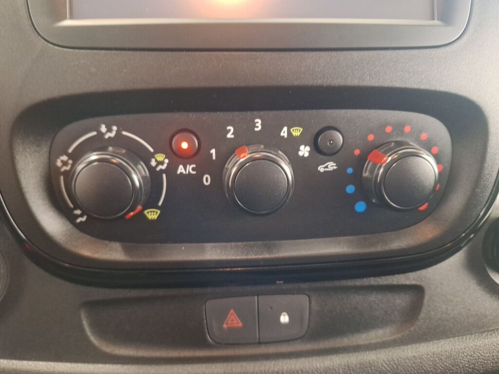 Opel Vivaro 2019 Harmaa