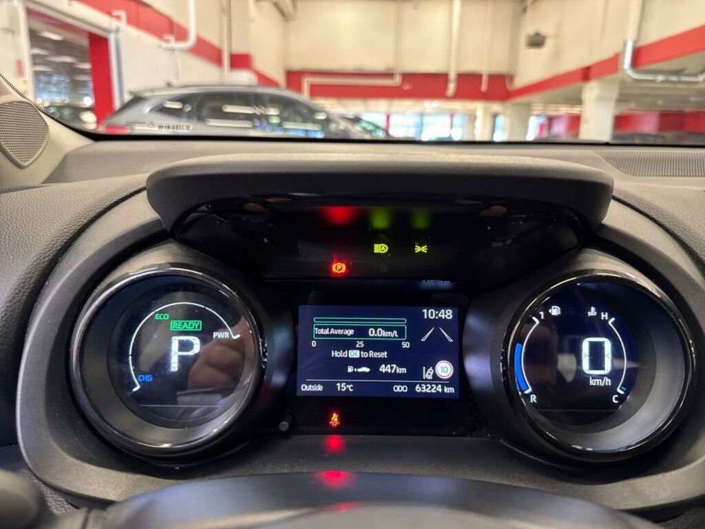 Mazda 2 2022 Musta