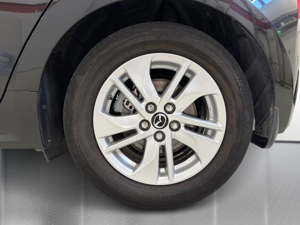 Mazda 2 2022 Musta