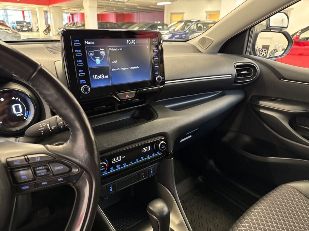Mazda 2 2022 Musta