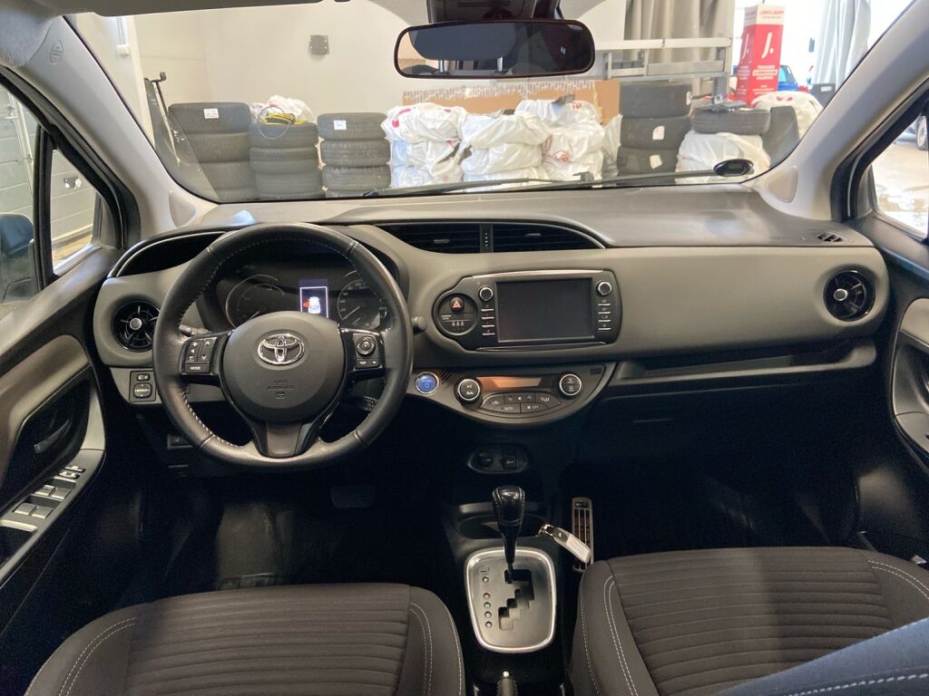 Toyota Yaris 2019 Valkoinen
