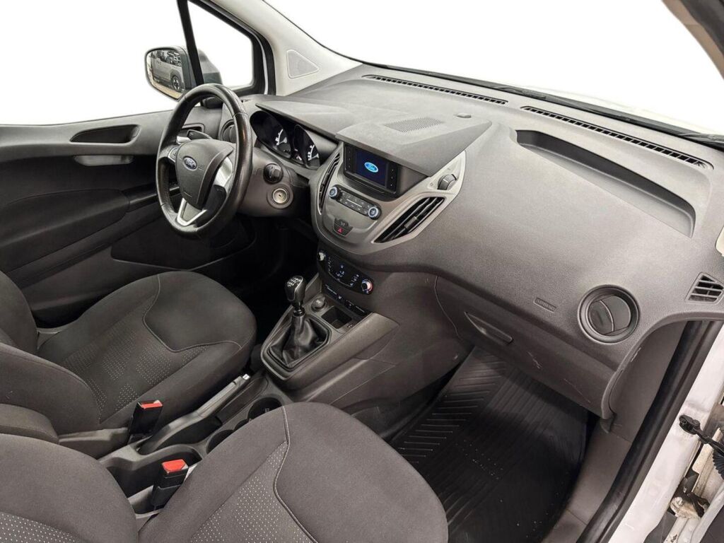 Ford Transit Courier 2019 Valkoinen