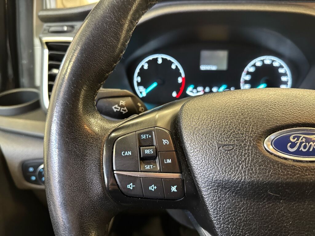Ford Transit Custom 2019 Musta