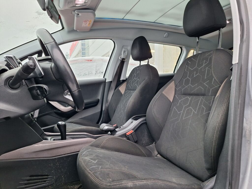 Peugeot 2008 2016 Harmaa