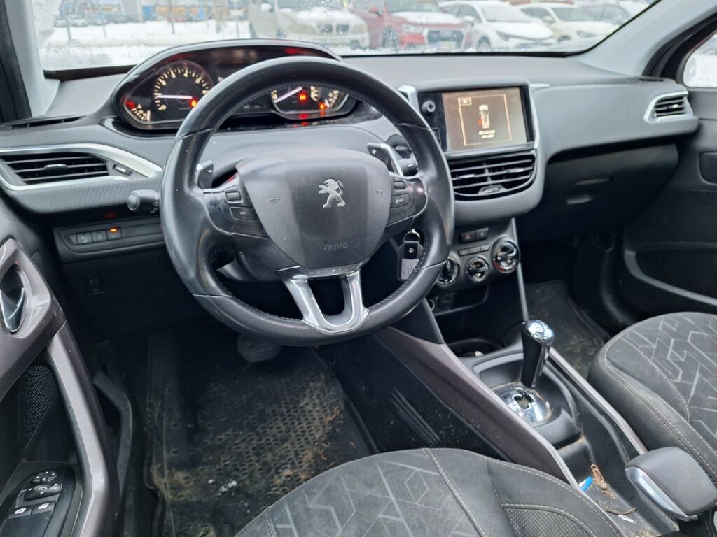 Peugeot 2008 2016 Harmaa