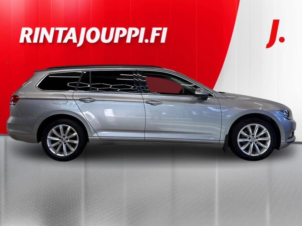 Volkswagen Passat 2019, photo 7/25