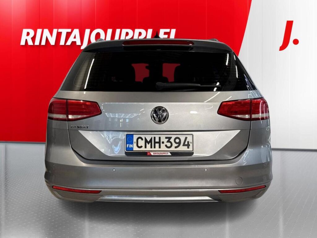 Volkswagen Passat 2019, photo 6/25