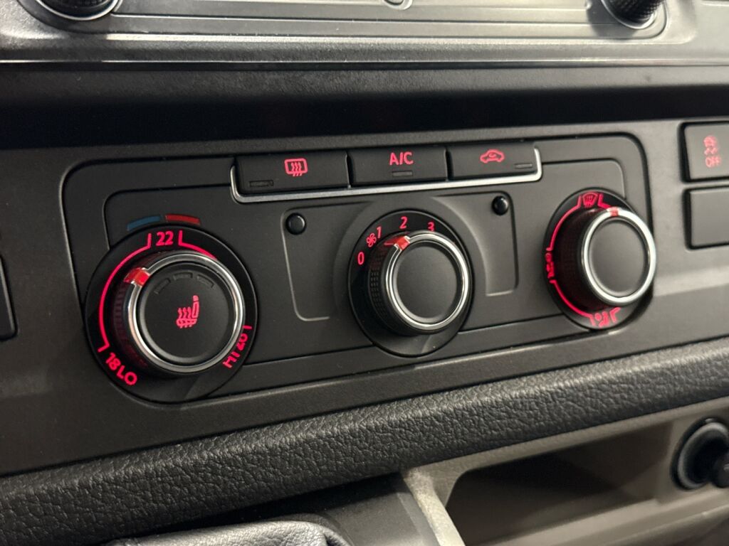 Volkswagen Transporter 2019 Valkoinen