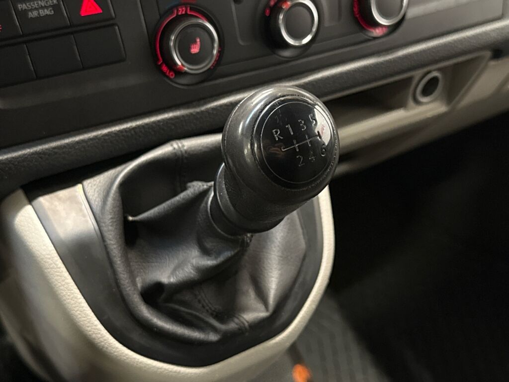 Volkswagen Transporter 2019 Valkoinen