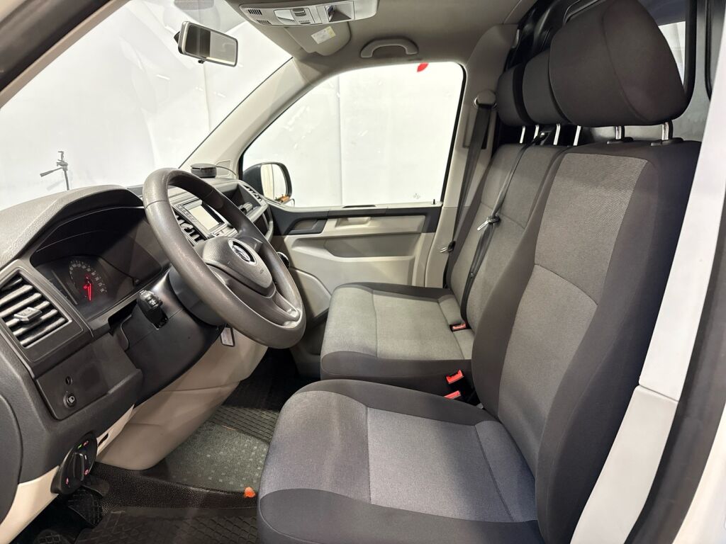 Volkswagen Transporter 2019 Valkoinen