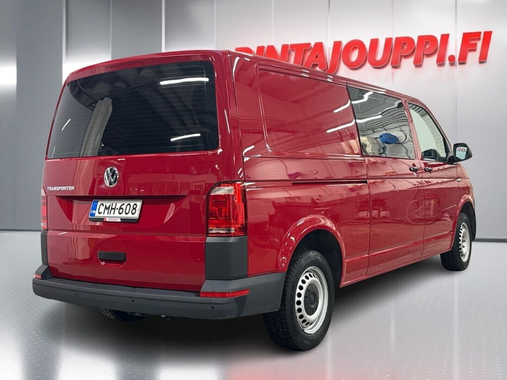 Volkswagen Transporter 2019 Punainen