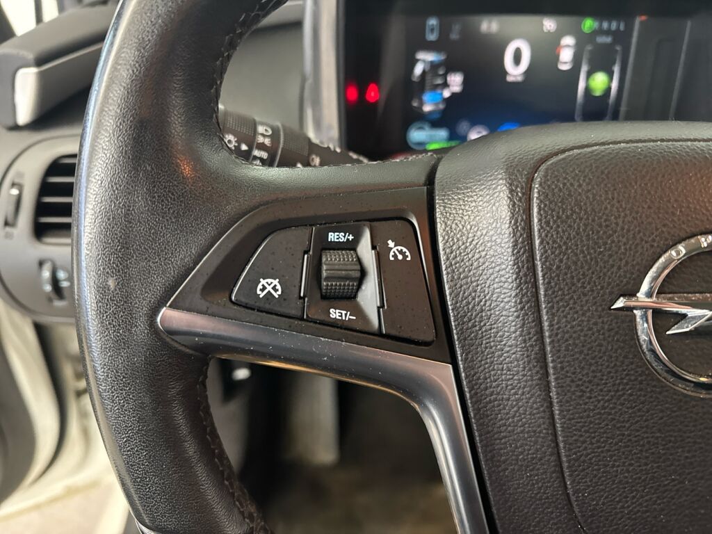 Opel Ampera 2012 Valkoinen