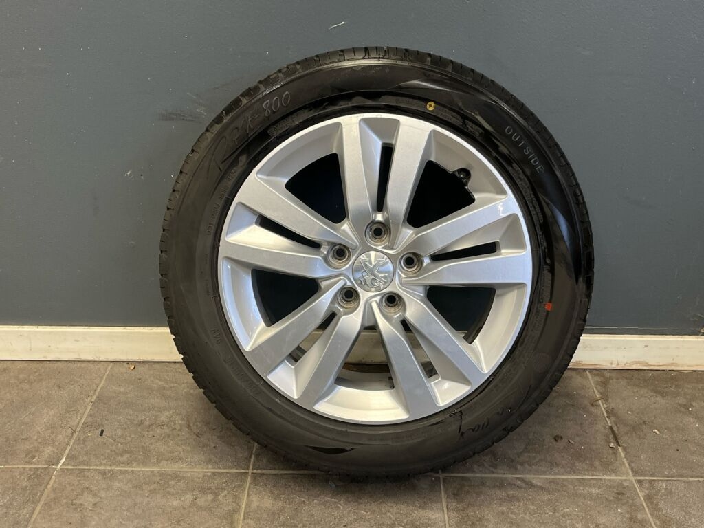 Peugeot 308 2019 Musta