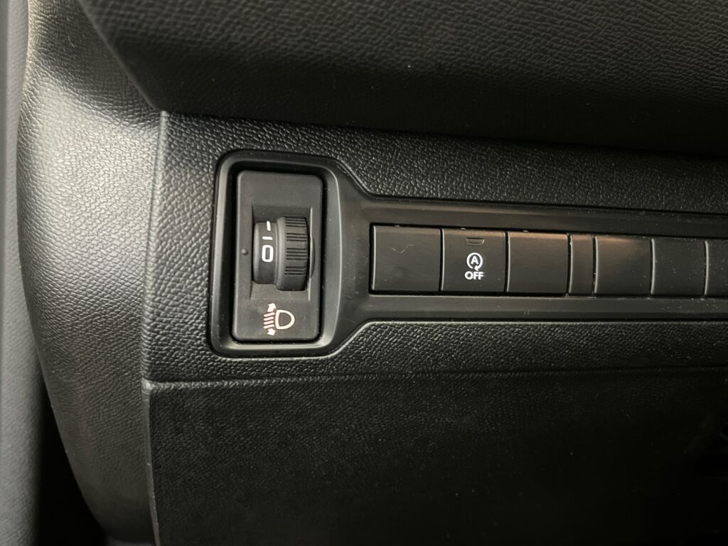 Peugeot 308 2019 Musta