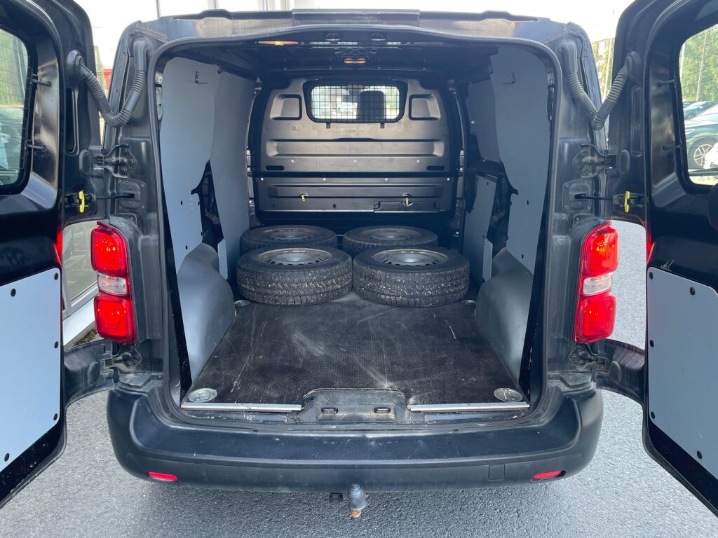 Toyota Proace 2019 Musta