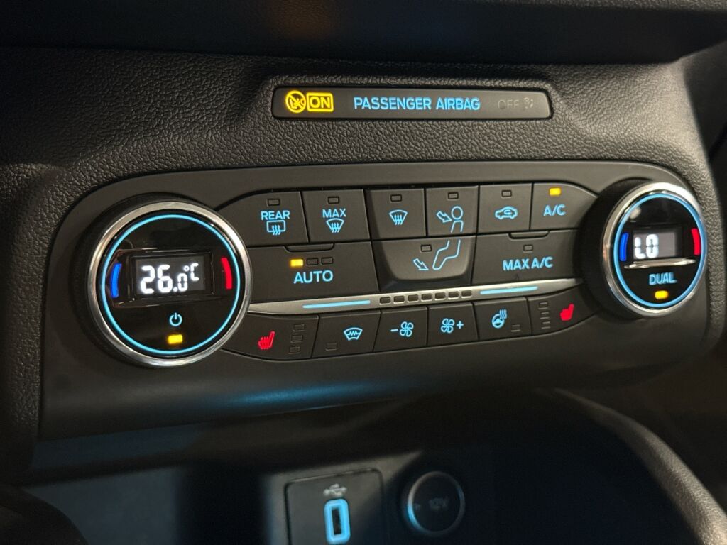 Ford Focus 2019 Punainen