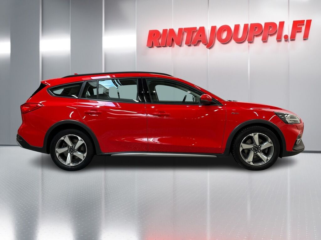 Ford Focus 2019 Punainen