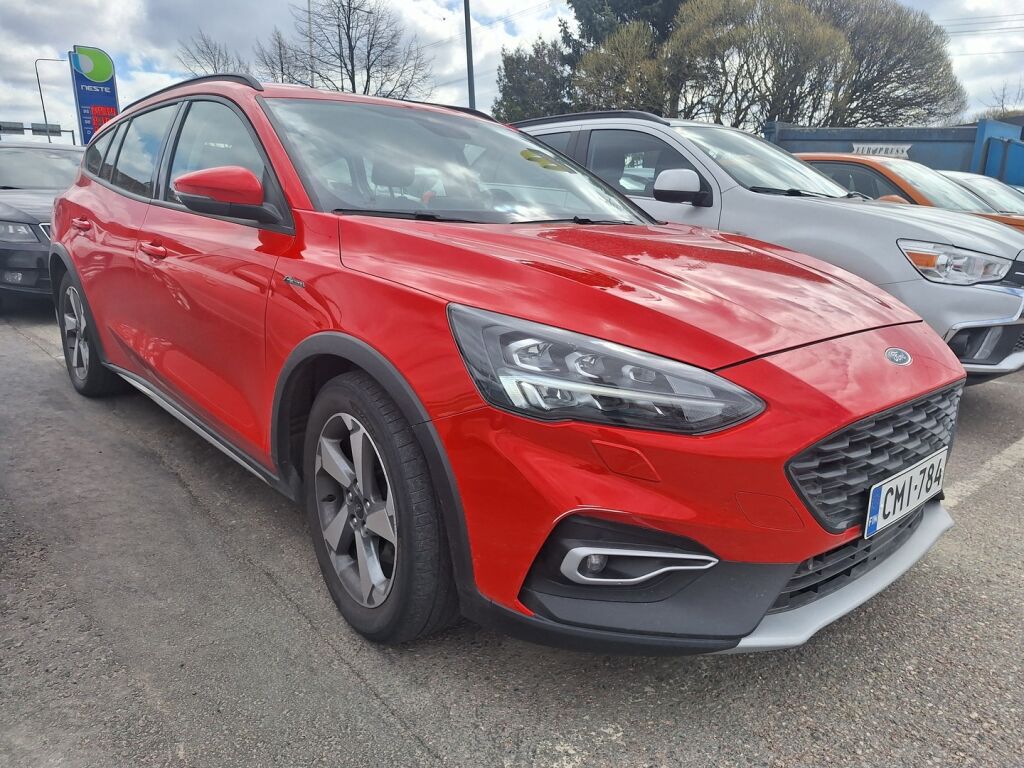Ford Focus 2019 Punainen