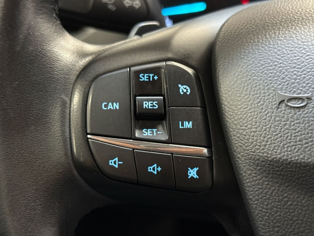 Ford Focus 2019 Punainen