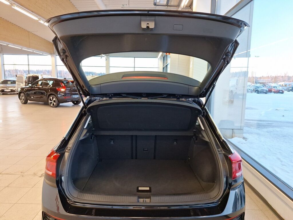 Volkswagen T-Roc 2019 Musta