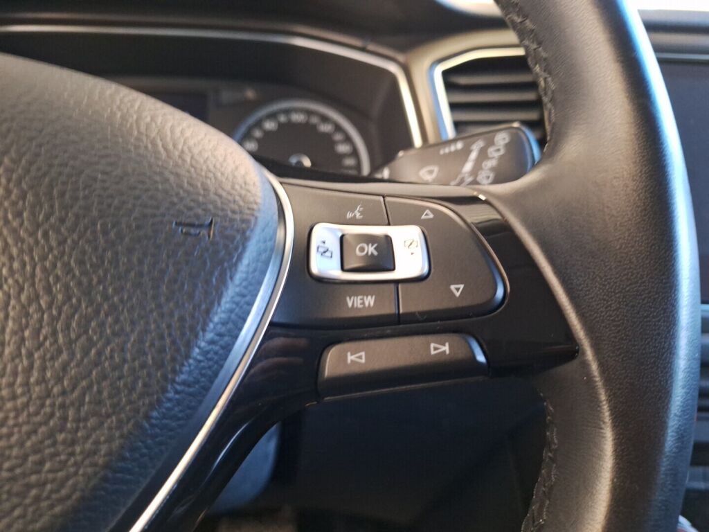 Volkswagen T-Roc 2019 Musta