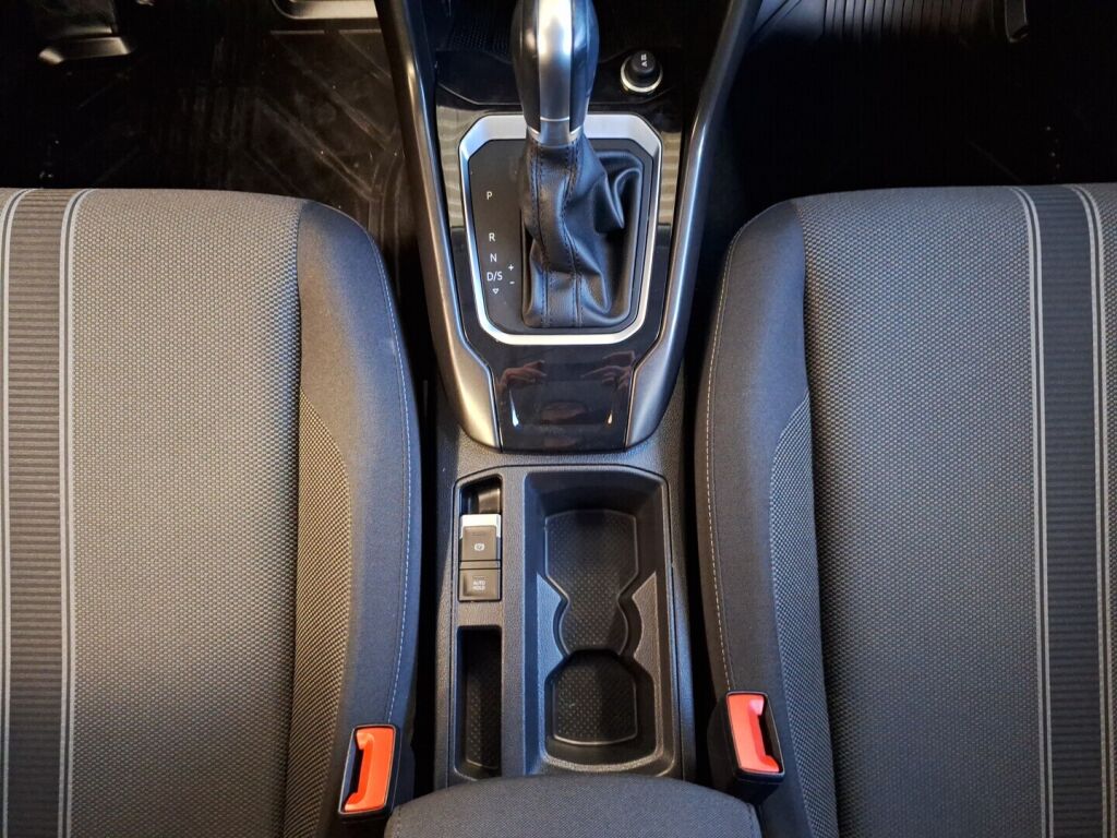 Volkswagen T-Roc 2019 Musta