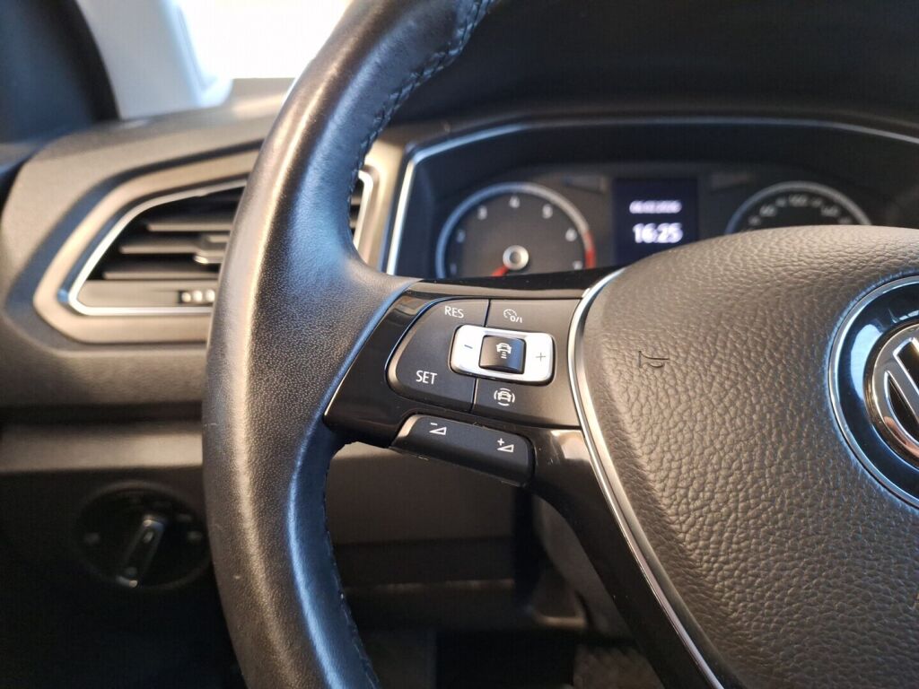 Volkswagen T-Roc 2019 Musta