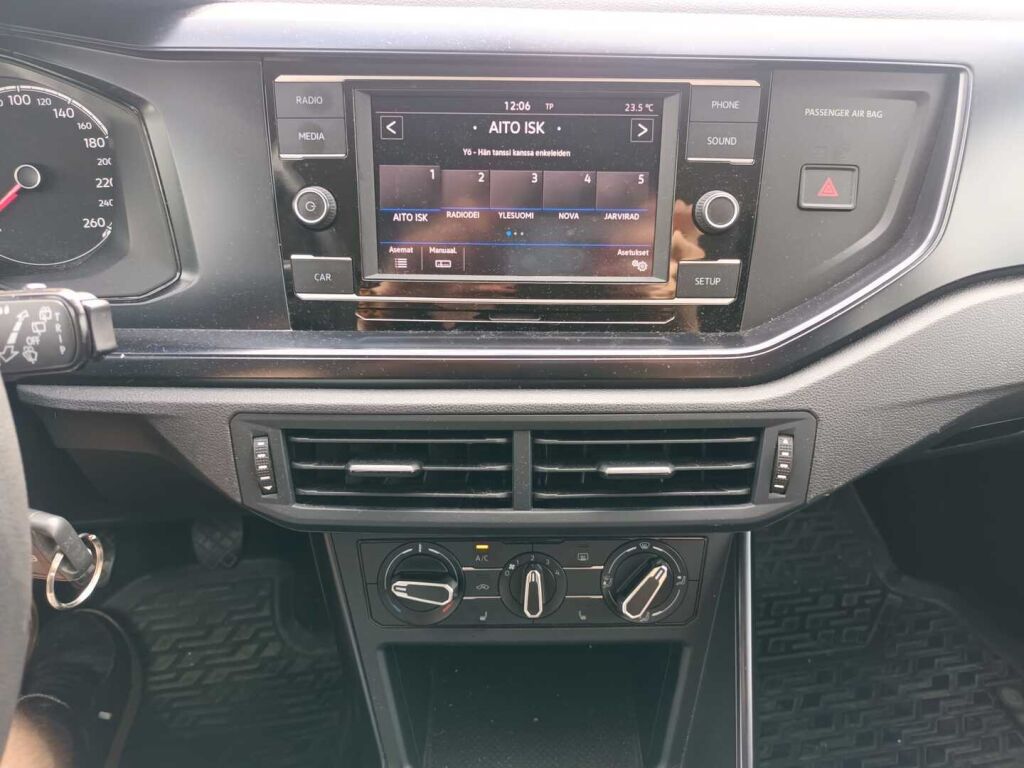 Volkswagen Polo 2019 Punainen