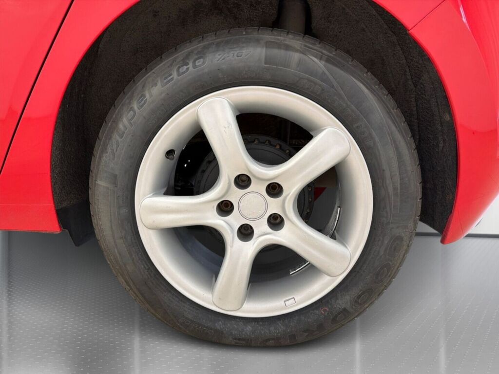 Volkswagen Polo 2019 Punainen