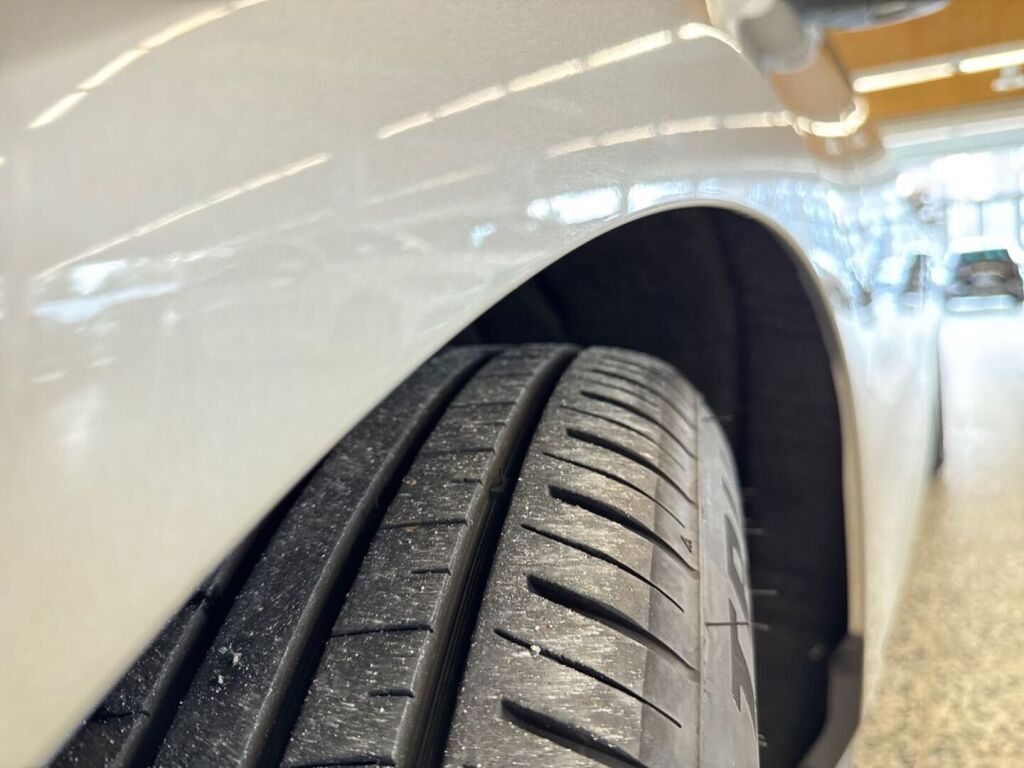 Ford Focus 2019 Metallinhohto Harmaa