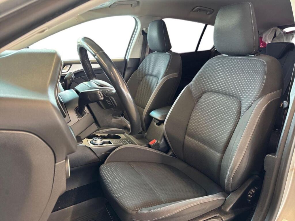 Ford Focus 2019 Metallinhohto Harmaa