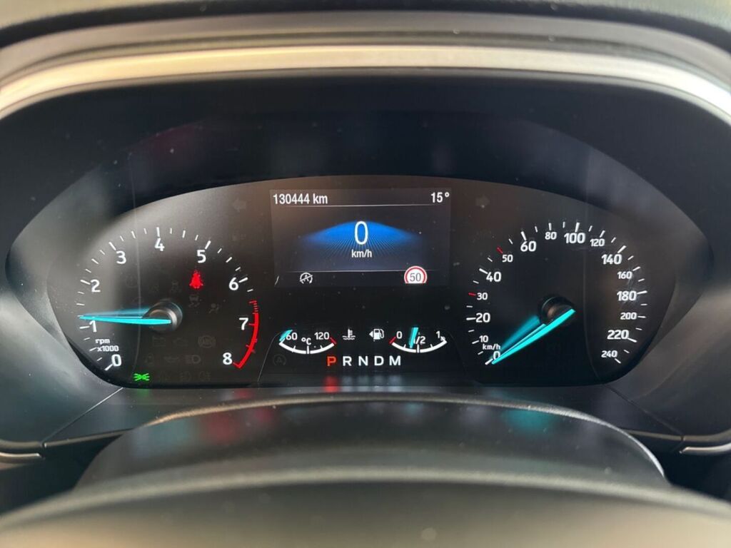 Ford Focus 2019 Metallinhohto Harmaa